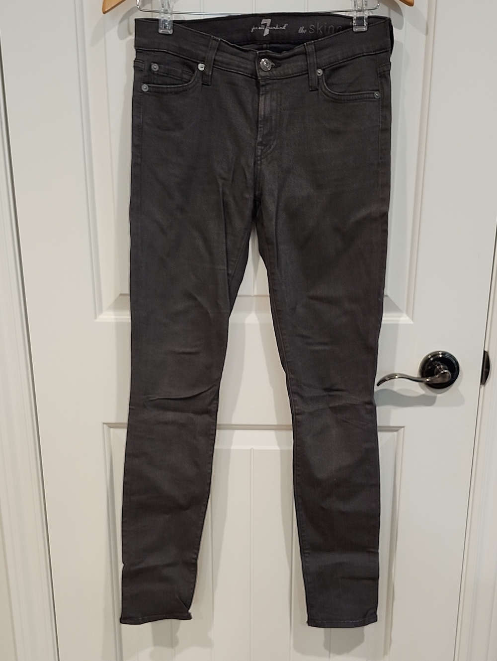 7 For All Mankind Skinny Jeans in Charcoal